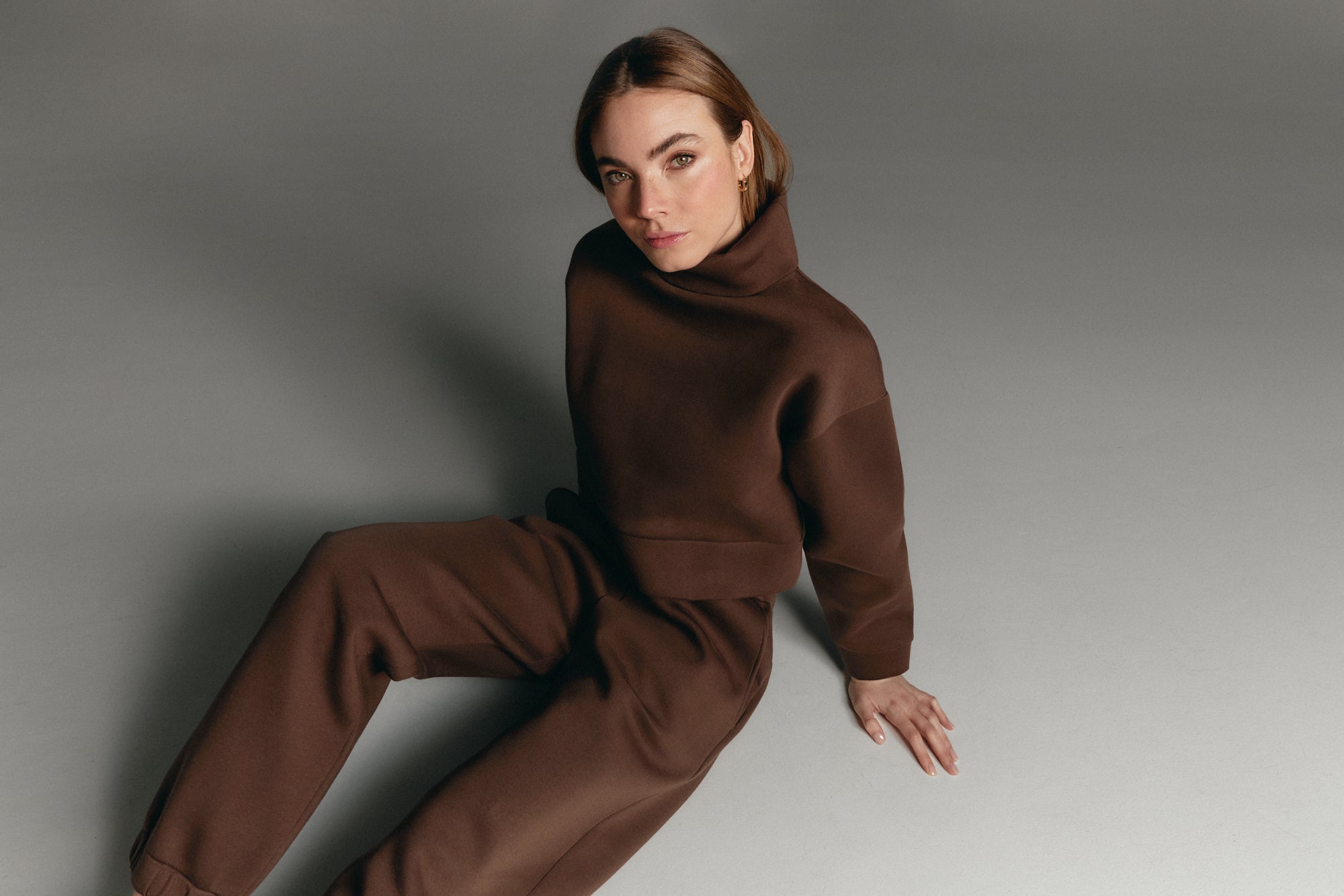 neoprene Fudge Brown sweater