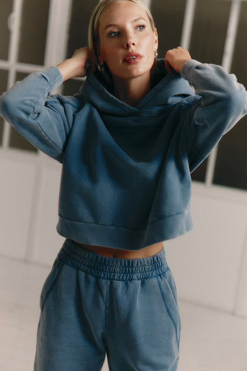 Blueberry Overlock sweater